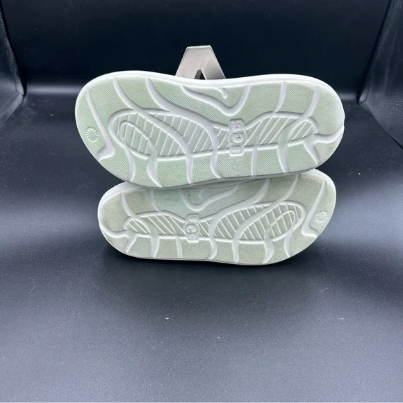 UGG Sports Yeah Kids White Slide Sandals No Size but Measures Size‎ 2 - Picture 5 of 6